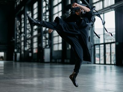 Active morning movement sequence for energy